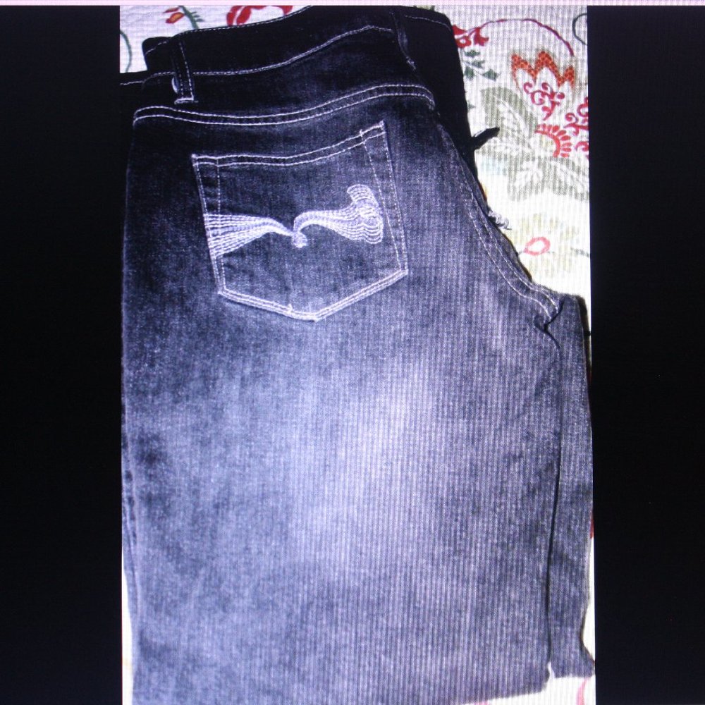 American Rag Black Women's Ripped Denim Jeans
